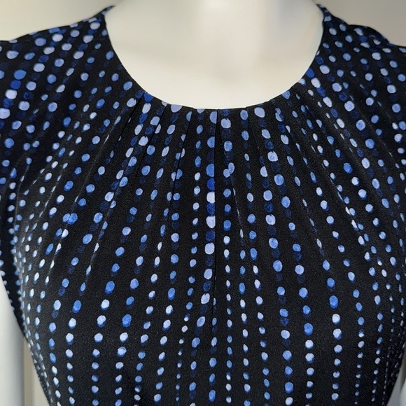 Calvin Klein blue & black sleeveless blouse - Picture 2 of 9